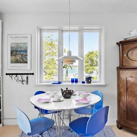 Beautiful In With Kitchen