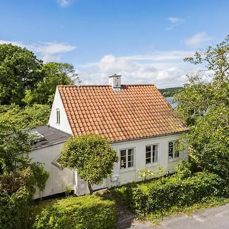 Ferienhaus 1 Bedroom Stunning In