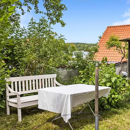 1 Bedroom Stunning In Ferienhaus *